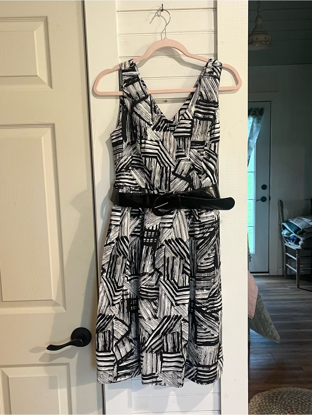Coldwater Creek Black and White Sleeveless V-Neck Midi Dress